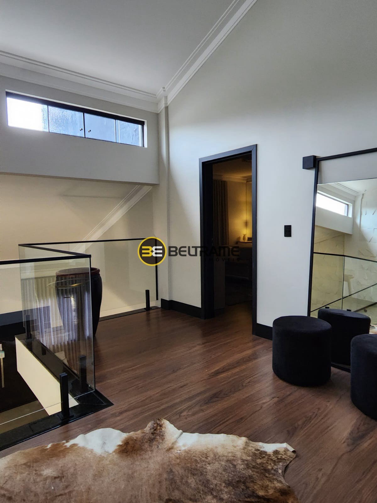 Casa em Condominio - Jardim Leblon - Maringá - 4.500.000,00