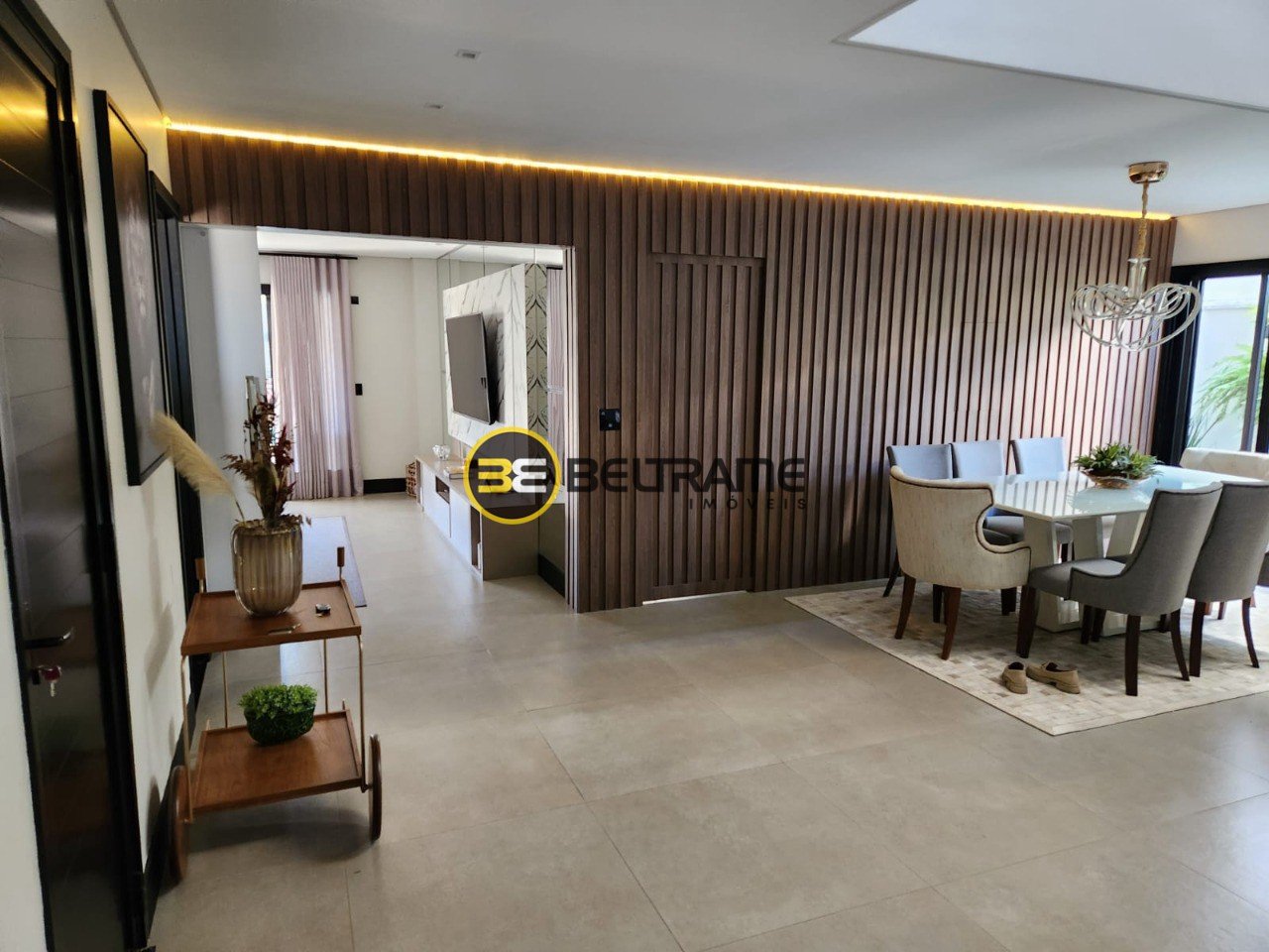 Casa em Condominio - Jardim Leblon - Maringá - 4.500.000,00