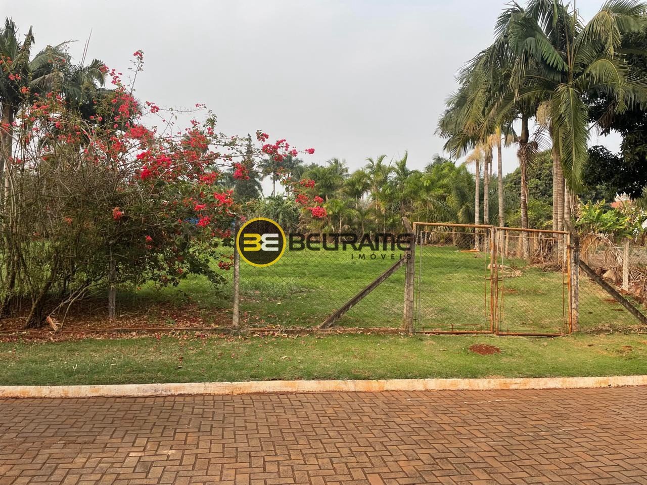 Terreno no Condominio Res. Recanto dos Guerreiros - Parque Industrial - Maringá - 999.000,00