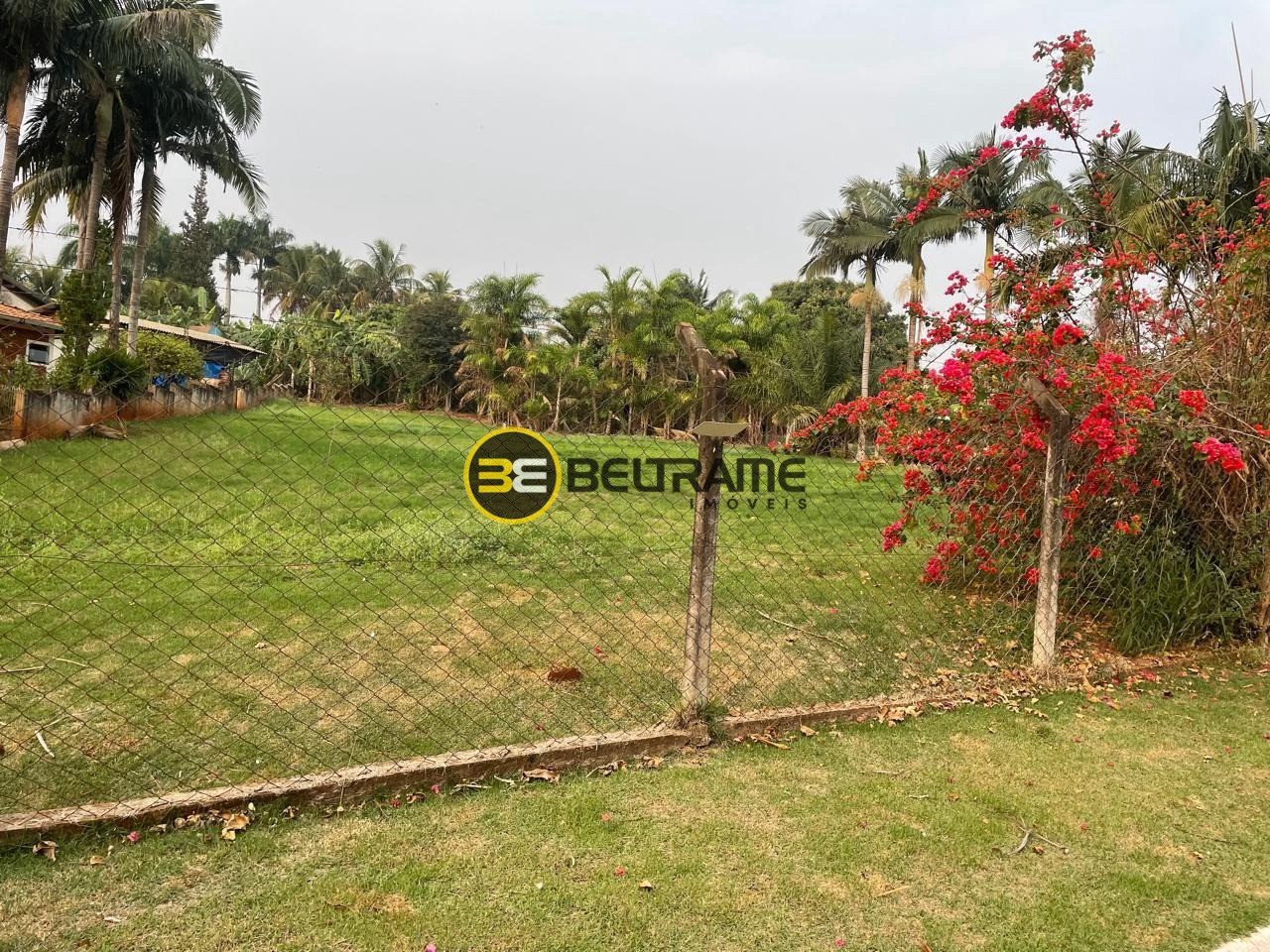 Terreno no Condominio Res. Recanto dos Guerreiros - Parque Industrial - Maringá - 999.000,00