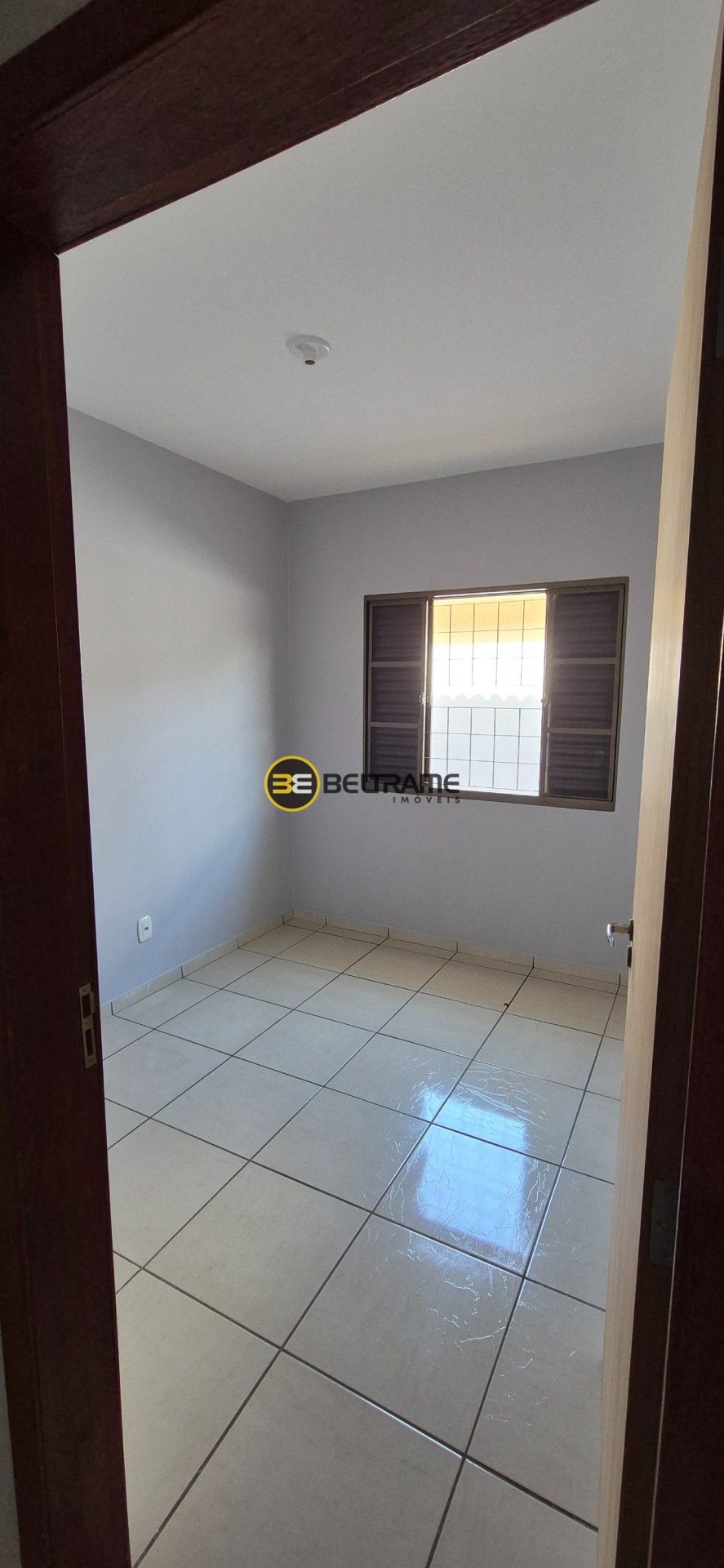 Casa á venda - Res. Lagoa Dourada - Mandaguaçu - Pr - 240.000,00