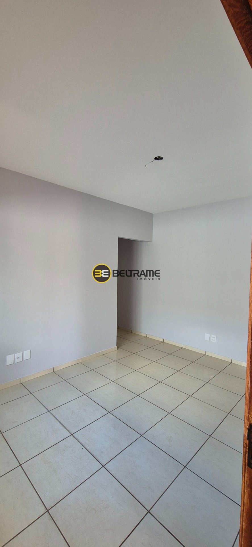 Casa á venda - Res. Lagoa Dourada - Mandaguaçu - Pr - 240.000,00