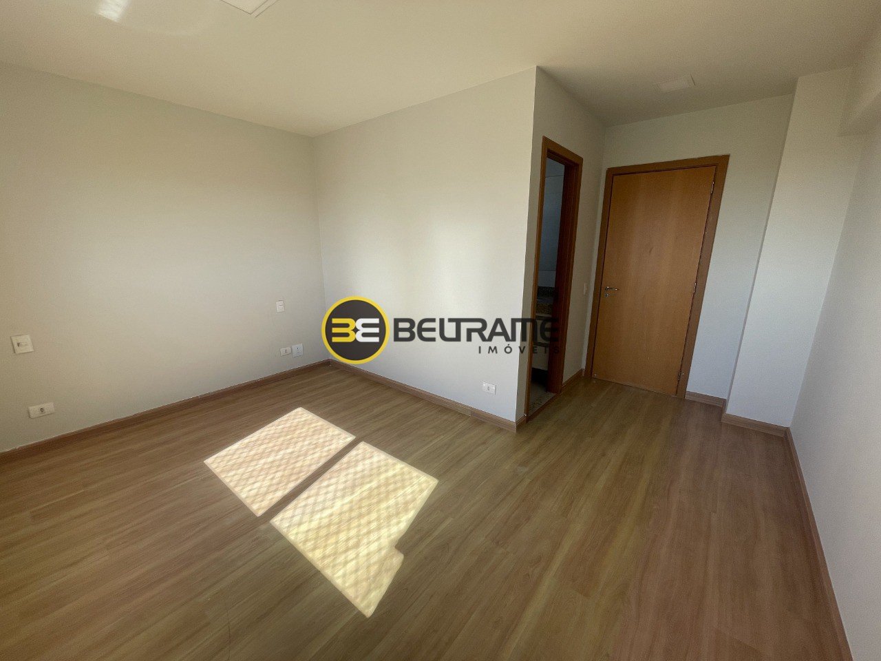 Apto 2002 Edf. Cenarium Residence II R$ 5.500,00