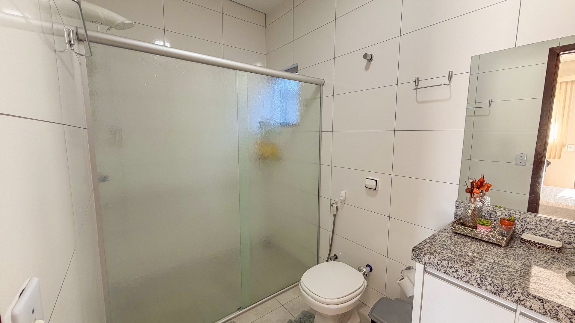 Chacara á Venda  - Vale Azul - Sarandi Pr - R$ 1.350.000,00