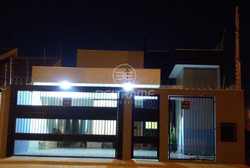 Casa - Bom Jardim - Maringá - R$850.000,00