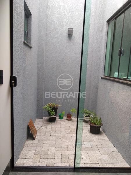 Casa - Bom Jardim - Maringá - R$850.000,00