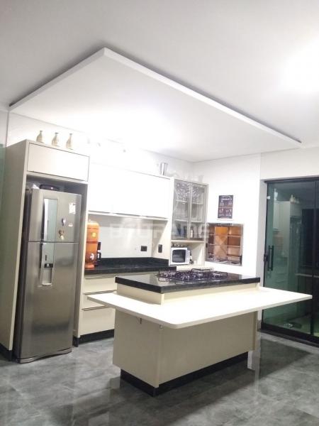 Casa - Bom Jardim - Maringá - R$850.000,00