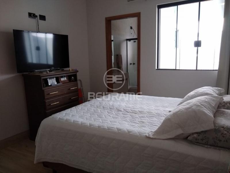 Casa - Bom Jardim- Maringá - R$890.000,00