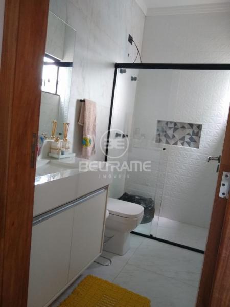 Casa - Bom Jardim - Maringá - R$850.000,00