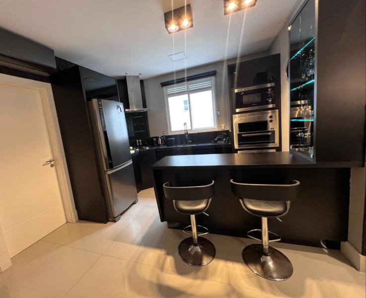Apartamento  em  Balneario Camboriu   R$ 2.900.000,00