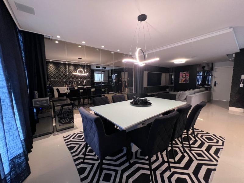 Apartamento  em  Balneario Camboriu   R$ 2.900.000,00