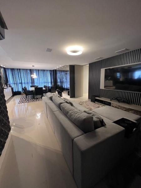 Apartamento  em  Balneario Camboriu   R$ 2.900.000,00