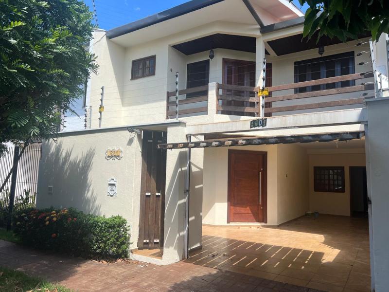 Sobrado - Jardim Iguaçu - Maringá - Pr    R$ 1.050.000,00