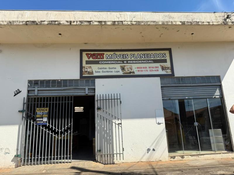Salão  Zona 05  - Maringá  - PR. ****** R$ 790.000,00