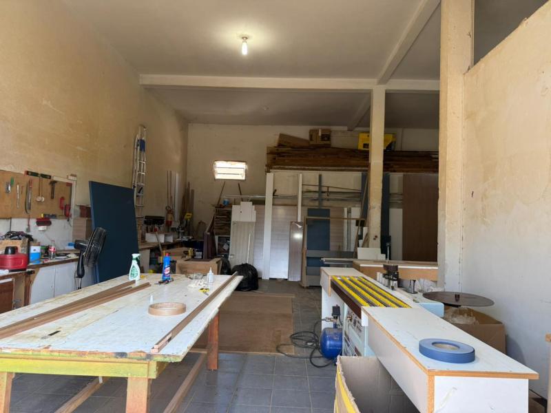 Salão  Zona 05  - Maringá  - PR. ****** R$ 790.000,00
