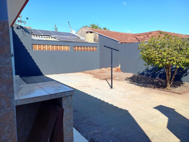 Casa - Jardim Europa - Sarandi - PR * R$ 1.600,00