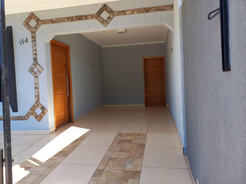 Casa - Jardim Europa - Sarandi - PR * R$ 1.600,00