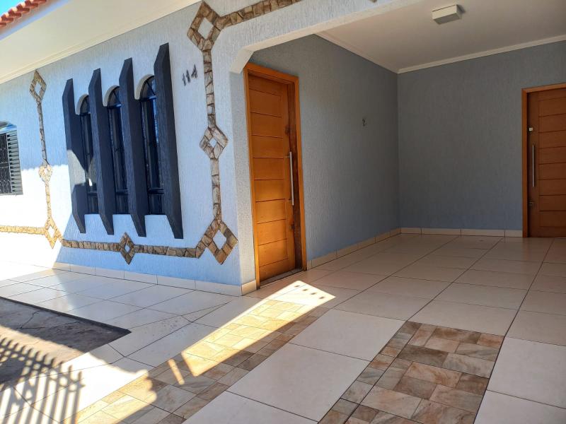 Casa - Jardim Europa - Sarandi - PR * R$ 1.600,00