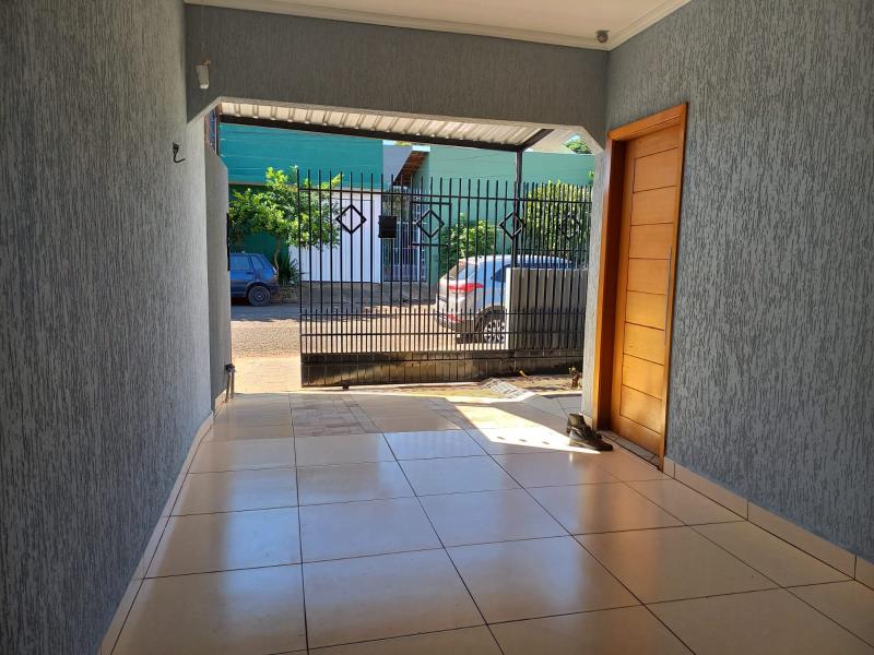Casa - Jardim Europa - Sarandi - PR * R$ 1.600,00