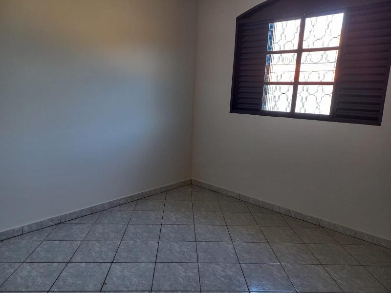 Casa - Jardim Europa - Sarandi - PR * R$ 1.600,00
