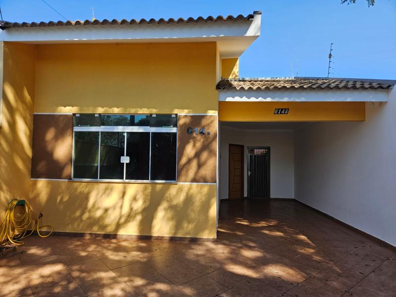 Casa  Vila Morangueira - Maringá - PR  R$ 595.000,00