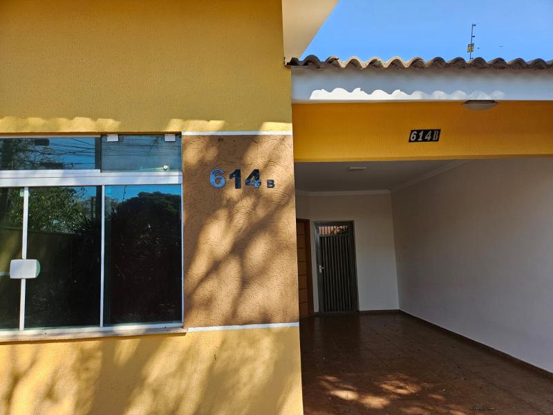 Casa  Vila Morangueira - Maringá - PR  R$ 595.000,00