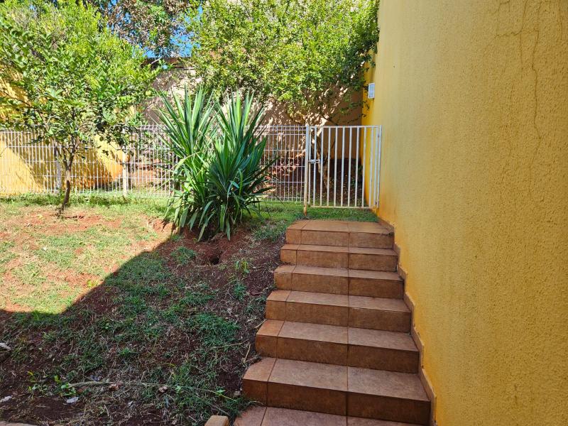 Casa  Vila Morangueira - Maringá - PR  R$ 595.000,00