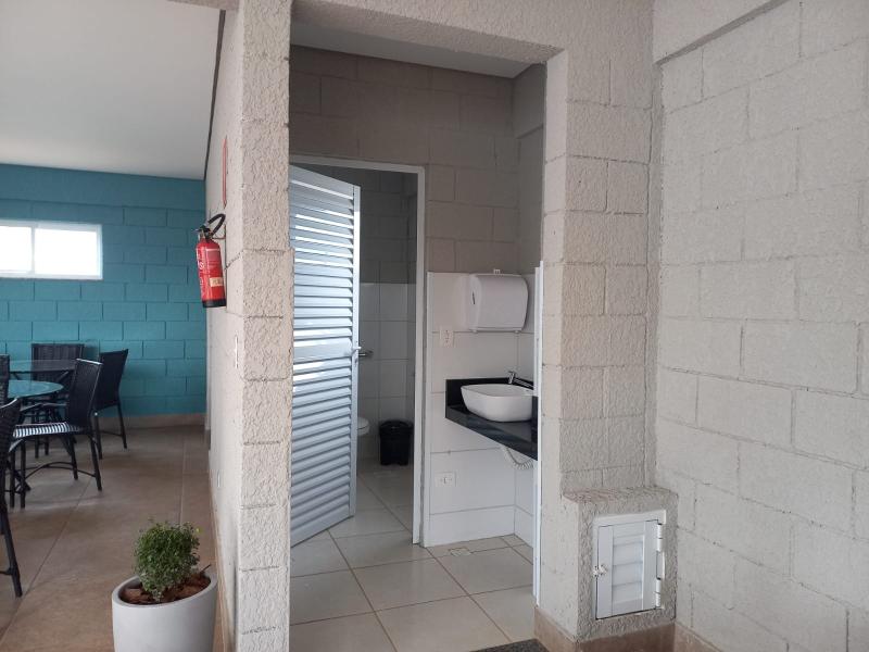 Apartamento Edificio Maraú - Maringa  -  R$ 1.450,00