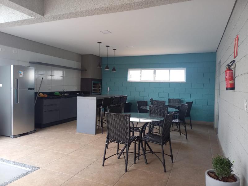 Apartamento Edificio Maraú - Maringa  -  R$ 1.450,00