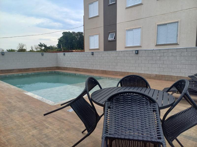 Apartamento Edificio Maraú - Maringa  -  R$ 1.450,00