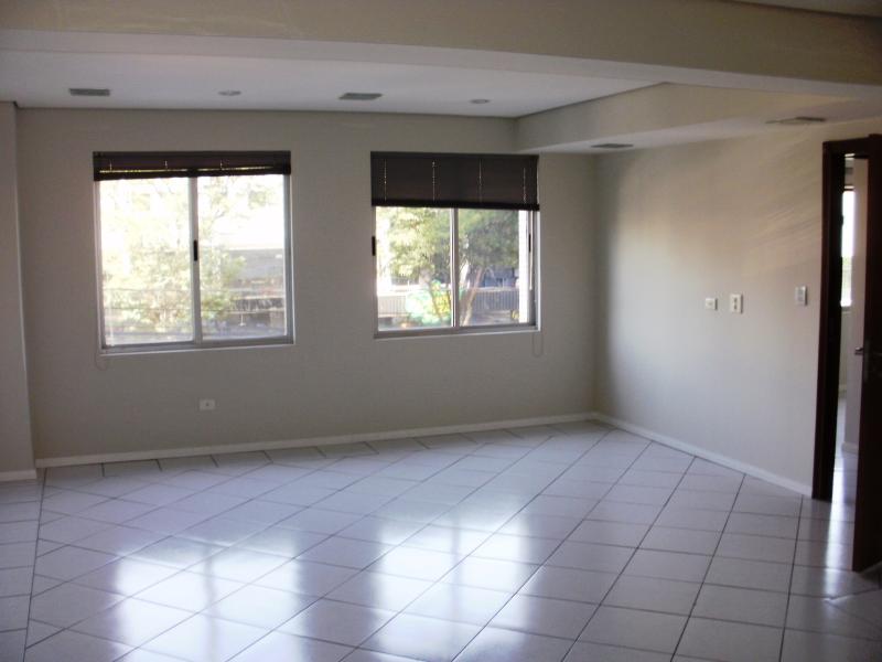 Sala  Sobreloja - Edif. Parque Avenue - R$ 3.100,00