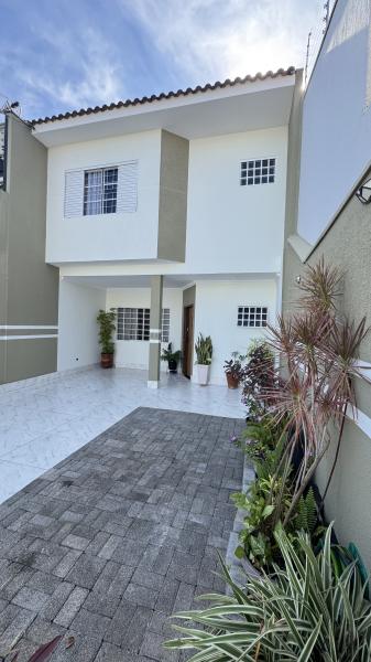 Sobrado - Parque da Gavea - Maringá  R$ 750.000,00