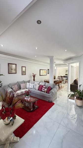 Sobrado - Parque da Gavea - Maringá  R$ 750.000,00