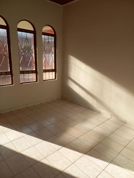 Casa  Jardim Colegial - Paiçandu - PR R$ 1.500,00
