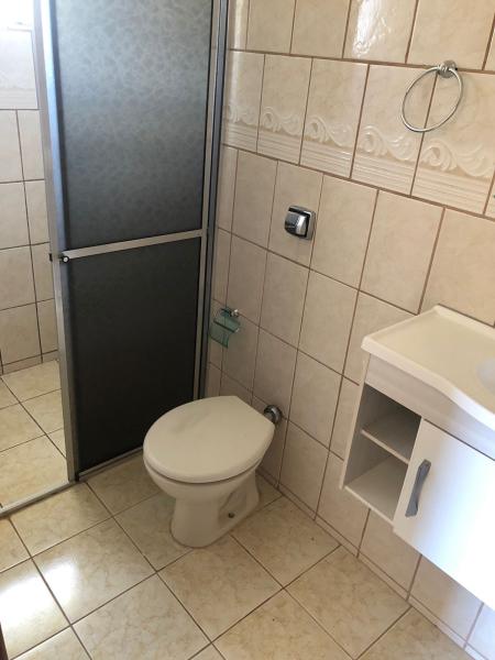 Casa Jardim Higienopolis - Maringá  -  R$ 2.200,00