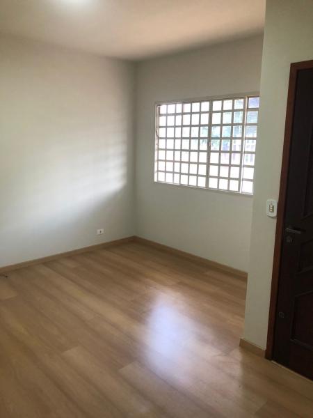 Casa Jardim Higienopolis - Maringá  -  R$ 2.200,00