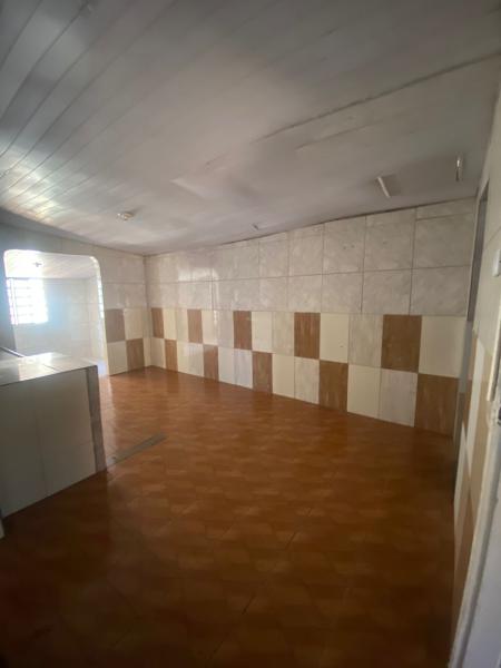 Casa - Conjunto Floresta - Sarandi - PR R$ 1.000,00