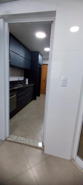 Apto  Edificio São Miguel  Centro **** R$ 600.000,00