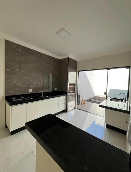 Casa - Parque Hortencia - Maringá **  R$ 410.000,00