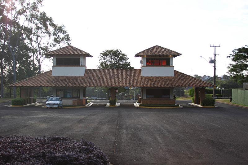 Terreno Cond  Alphaville - Iguaraçu ***   R$ 620.000,00
