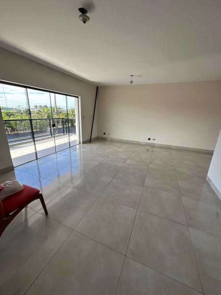 Apartamento Sobreloja  Sarandi - PR. R$ 900.000,00