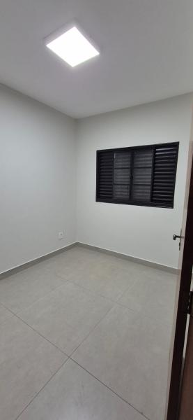 Casa com área gourmet Jardim Italia II R$ 499.999,99