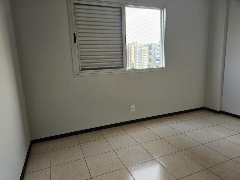 Apto Edifício Plaza Firenze - Zona 07 - R$ 490.000,00