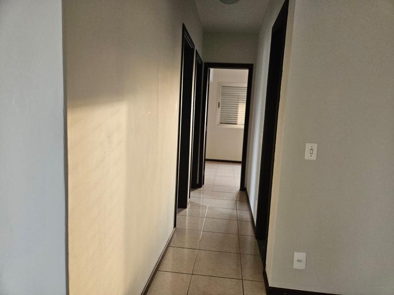 Apto Edifício Plaza Firenze - Zona 07 - R$ 490.000,00