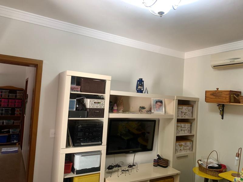Casa Jardim Monte Rei - Maringá - R$ 950.000,00
