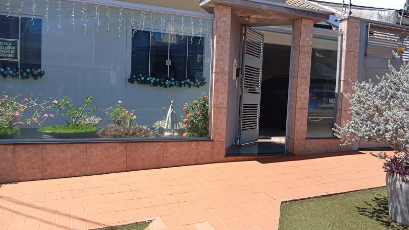 Casa Jardim Monte Rei - Maringá - R$ 950.000,00
