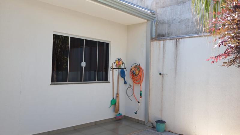 Casa Jardim Monte Rei - Maringá - R$ 950.000,00