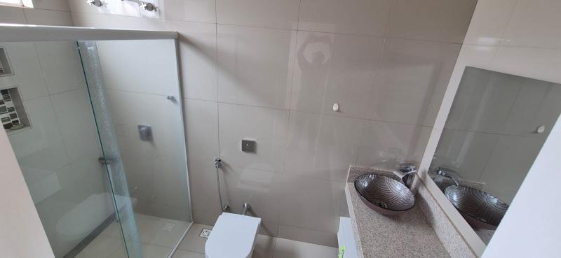 Casa de alto padrão Jardim Itália II R$ 4.560,00