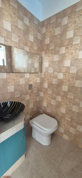 Casa de alto padrão Jardim Itália II R$ 4.560,00