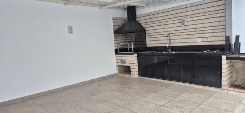 Casa de alto padrão Jardim Itália II R$ 4.560,00